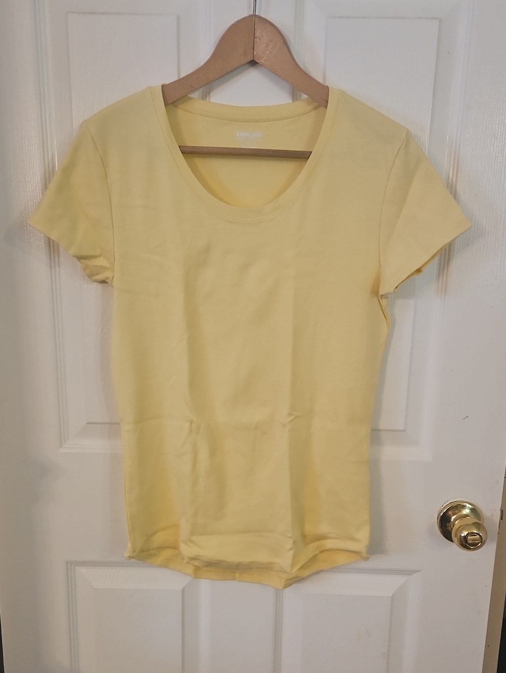Kirkland Signature Short Sleeve Scoop Neck Tee in Pale Yellow